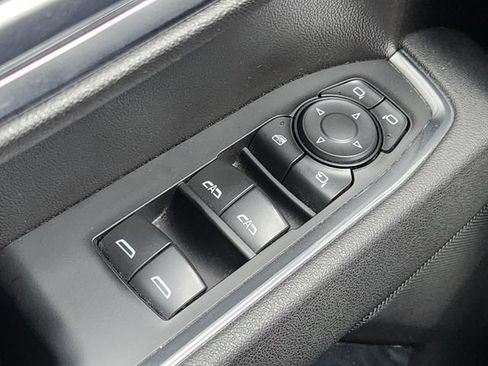 Used 2025 GMC Sierra 1500 SLT RWD image 22