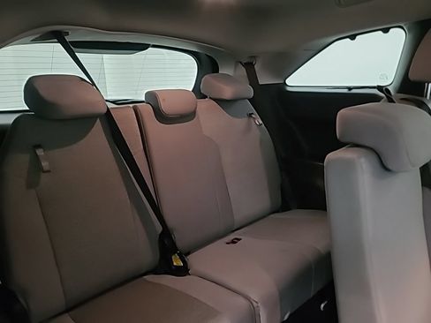 Used 2026 Toyota Sienna LE FWD image 17