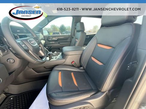 Used 2024 GMC Sierra 1500 AT4 w/ Technology Package image 18