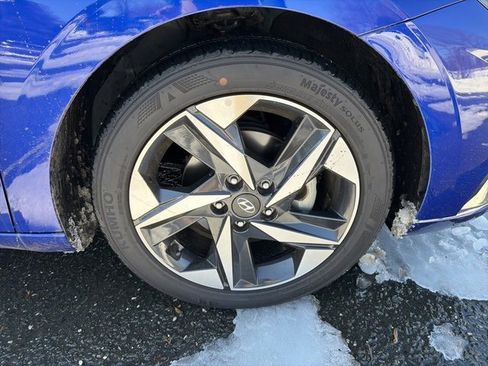 Certified 2023 Hyundai Elantra Limited image 8