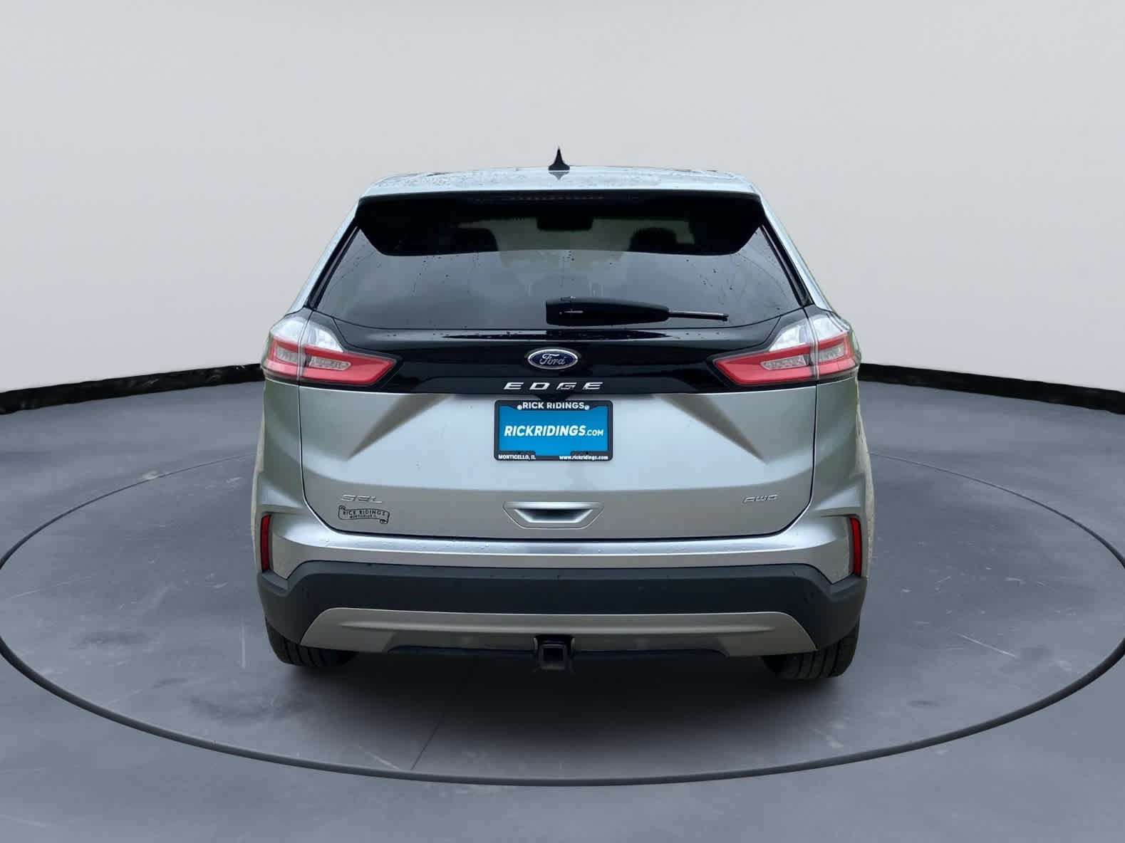 Used 2023 Ford Edge SEL w/ Convenience Package AWD/4WD image 5