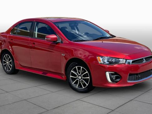 Used 2017 Mitsubishi Lancer ES FWD image 3