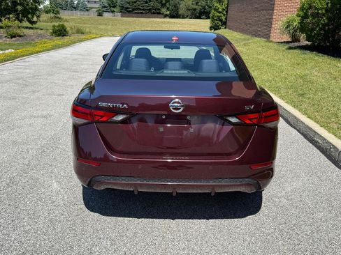 Used 2021 Nissan Sentra SV FWD image 10