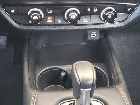 Certified 2024 Honda HR-V Sport image 18