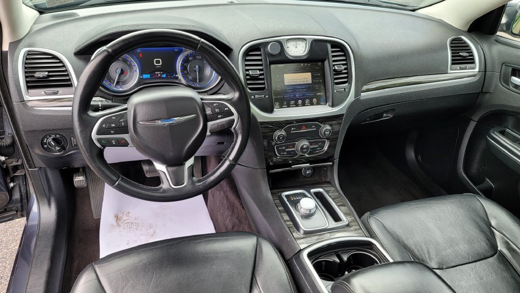 Used 2016 Chrysler 300 Limited w/ Driver Convenience Group AWD/4WD image 25