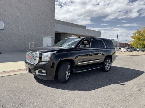 Used 2017 GMC Yukon Denali w/ Open Road Package image 4