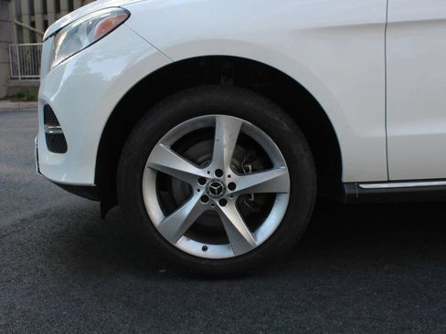 Used 2017 Mercedes-Benz GLE 350 4MATIC w/ Premium 1 Package image 11