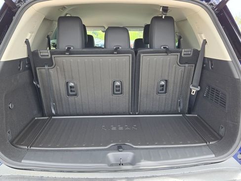 New 2026 Nissan Pathfinder SL w/ Cargo Package AWD/4WD image 13