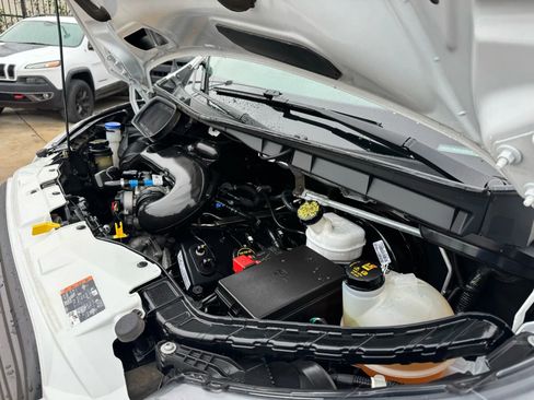 Used 2019 Ford Transit 150 XL image 17