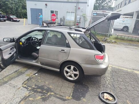 Used 2006 Subaru Impreza 2.5i image 12