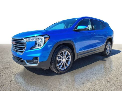 Certified 2024 GMC Terrain SLT w/ LPO, Floor Liner Package AWD/4WD image 2