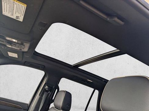 Used 2022 Chevrolet Tahoe Premier w/ Texas Edition RWD image 16