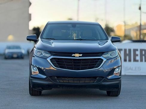 Used 2018 Chevrolet Equinox LT image 2