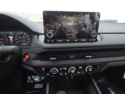 New 2025 Honda Accord SE image 28