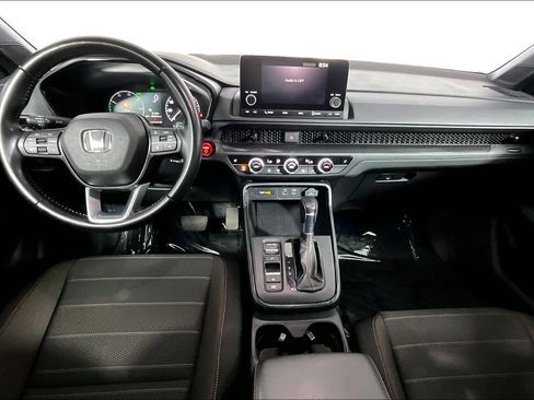 Used 2025 Honda CR-V Sport image 15