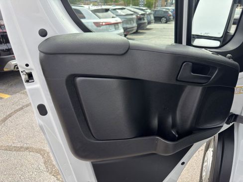 Used 2026 RAM ProMaster 2500 w/ Convenience Group FWD image 20