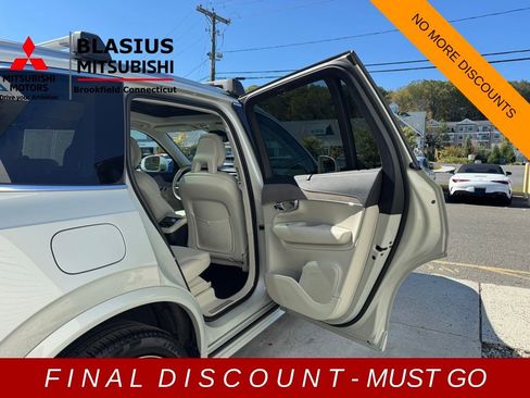 Used 2022 Volvo XC90 T6 Inscription w/ Advanced Package image 19