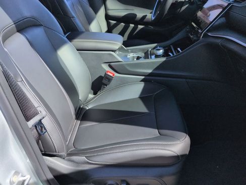 New 2025 Jeep Grand Cherokee Limited w/ Black Appearance Package AWD/4WD image 19