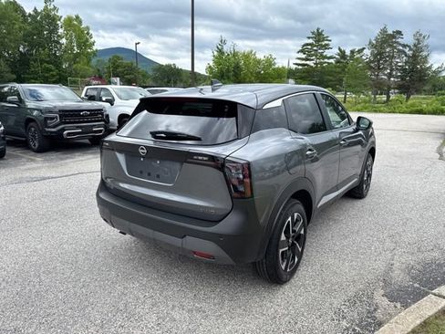 Certified 2025 Nissan Kicks SV AWD/4WD image 27