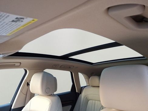 Used 2019 Audi Q5 2.0T Premium w/ Convenience Package image 15