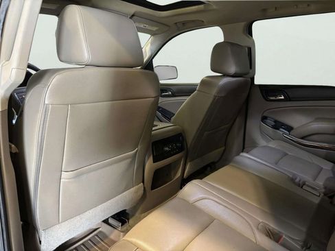 Used 2018 GMC Yukon SLT w/ Premium Edition image 17