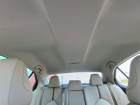 Used 2018 Toyota Camry XLE image 52