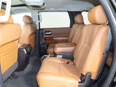 Used 2021 Toyota Sequoia Platinum image 47