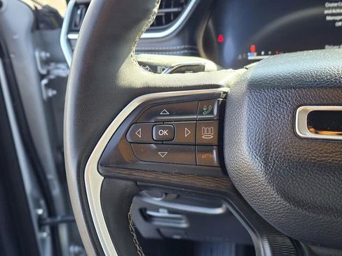 Used 2024 Jeep Grand Cherokee Altitude image 16