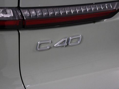 Used 2023 Volvo C40 P8 Recharge Ultimate AWD/4WD image 19