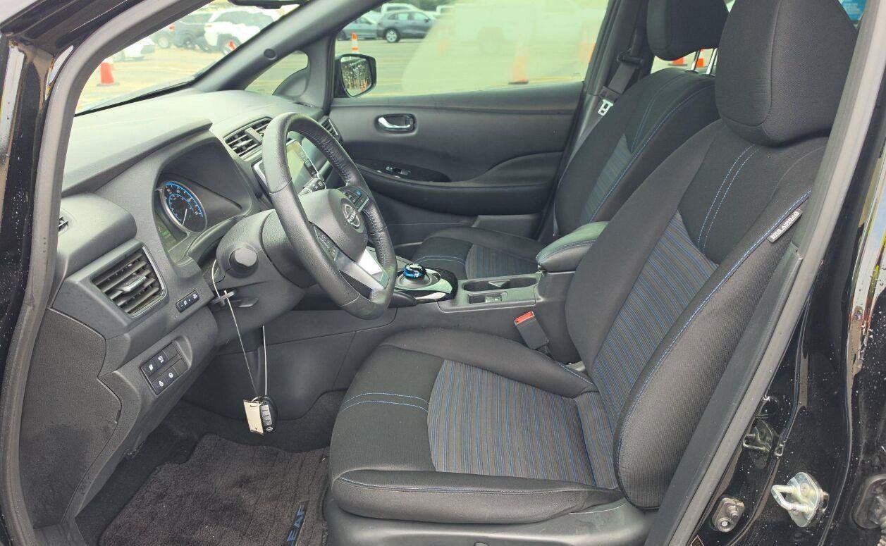Used 2023 Nissan Leaf SV Plus FWD image 3