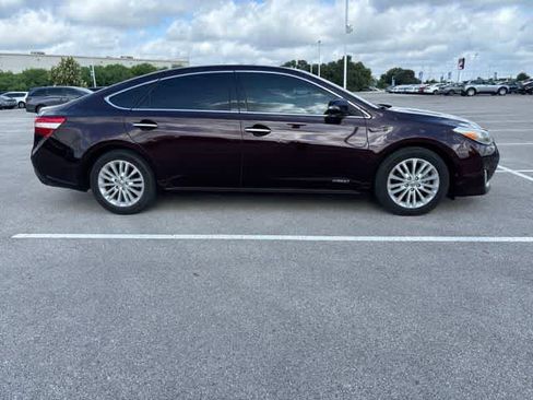 Used 2014 Toyota Avalon XLE Touring FWD image 6