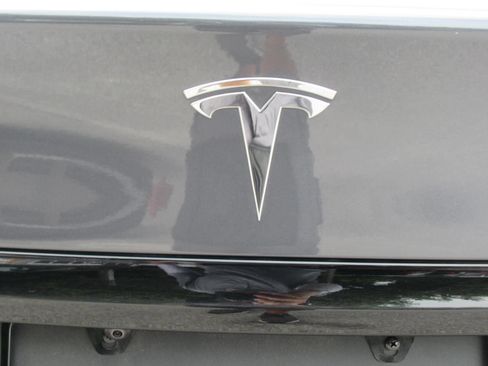 Used 2022 Tesla Model S AWD/4WD image 10