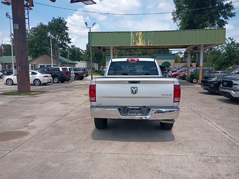 Used 2011 RAM 1500 ST w/ ST Popular Equipment Group AWD/4WD image 19