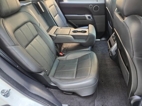 Used 2019 Land Rover Range Rover Sport HSE AWD/4WD image 29