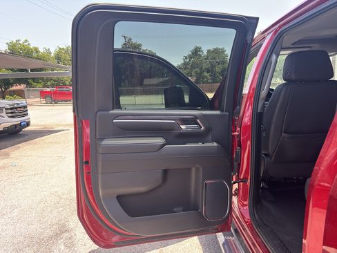 Used 2024 GMC Sierra 2500 SLT w/ SLT Premium Package AWD/4WD image 12