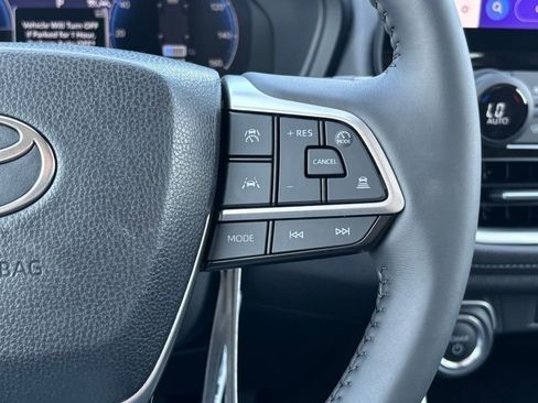 New 2024 Toyota Grand Highlander Limited image 19