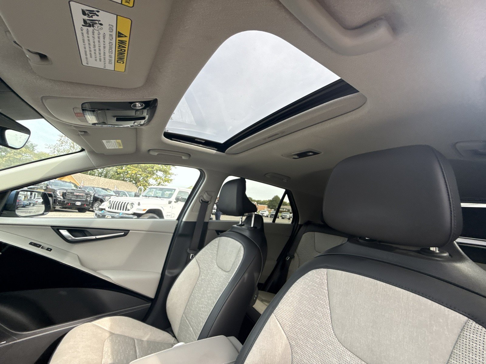 Used 2023 Kia Niro Wave FWD image 22