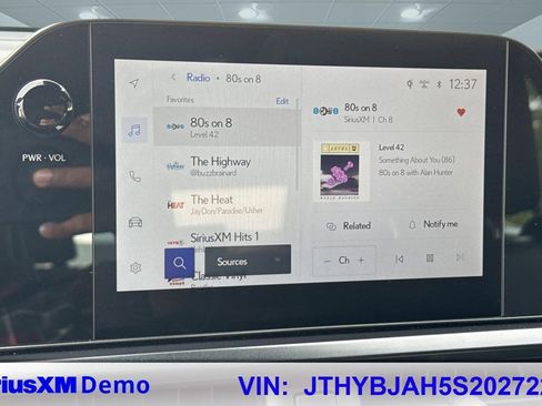 Certified 2025 Lexus UX 300h FWD w/ Accessory Package (Z2) image 36