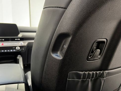 Used 2025 Kia Telluride S image 25