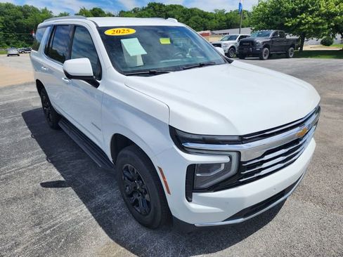Used 2025 Chevrolet Tahoe LT AWD/4WD image 1