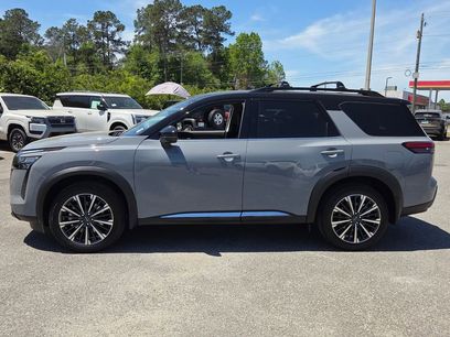 New 2026 Nissan Pathfinder Platinum