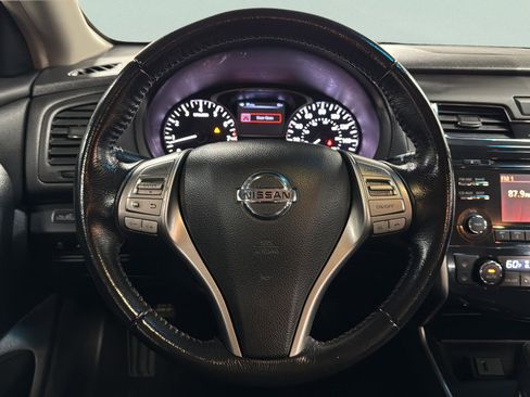 Used 2013 Nissan Altima 2.5 SV FWD image 36