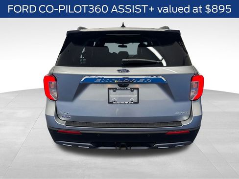 Certified 2021 Ford Explorer XLT w/ Equipment Group 202A AWD/4WD image 5