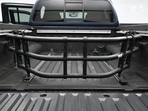 Used 2016 Nissan Frontier SV w/ SV Value Truck Package AWD/4WD image 25