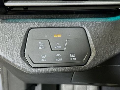 Certified 2023 Volkswagen ID.4 Pro S AWD/4WD image 11