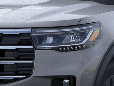 New 2026 Ford Explorer Active AWD/4WD image 18