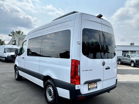 Used 2025 Mercedes-Benz Sprinter 2500 image 3