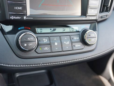 Used 2017 Toyota RAV4 XLE FWD image 18