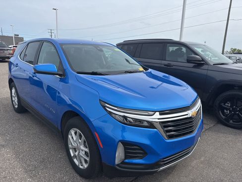 Used 2024 Chevrolet Equinox LT AWD/4WD image 5