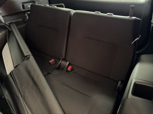 Used 2025 Mitsubishi Outlander ES FWD image 8